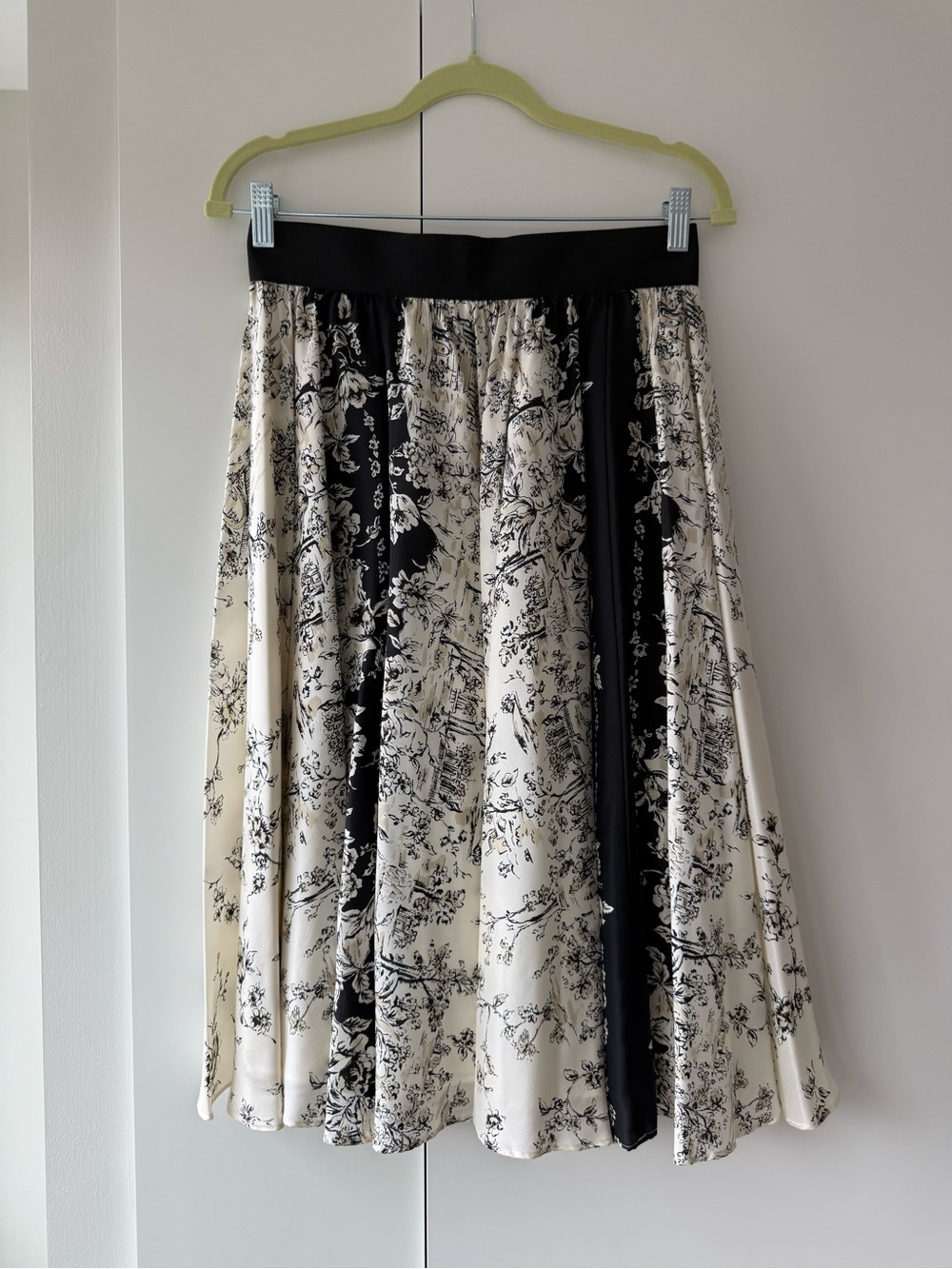 Talbots Black & Cream Floral A-Line Midi Skirt - size 4